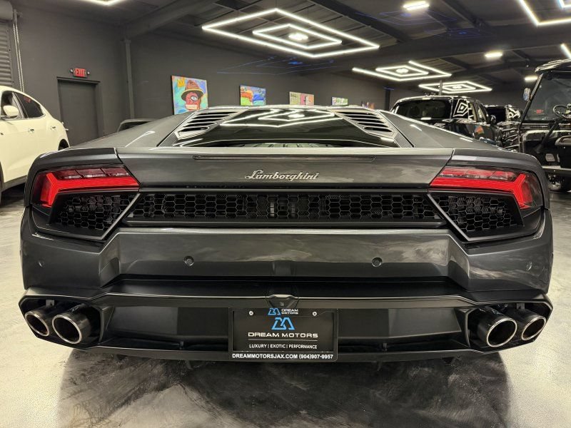 Used 2018 Lamborghini Huracan LP 580-2 RWD image 6