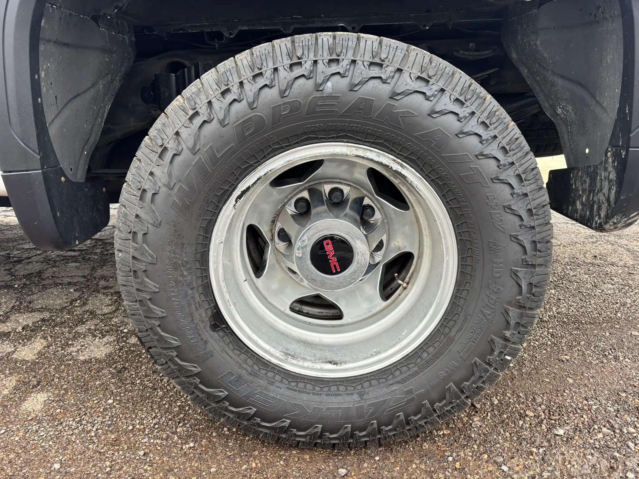 Used 2021 GMC Sierra 3500 Denali w/ Technology Package AWD/4WD image 2