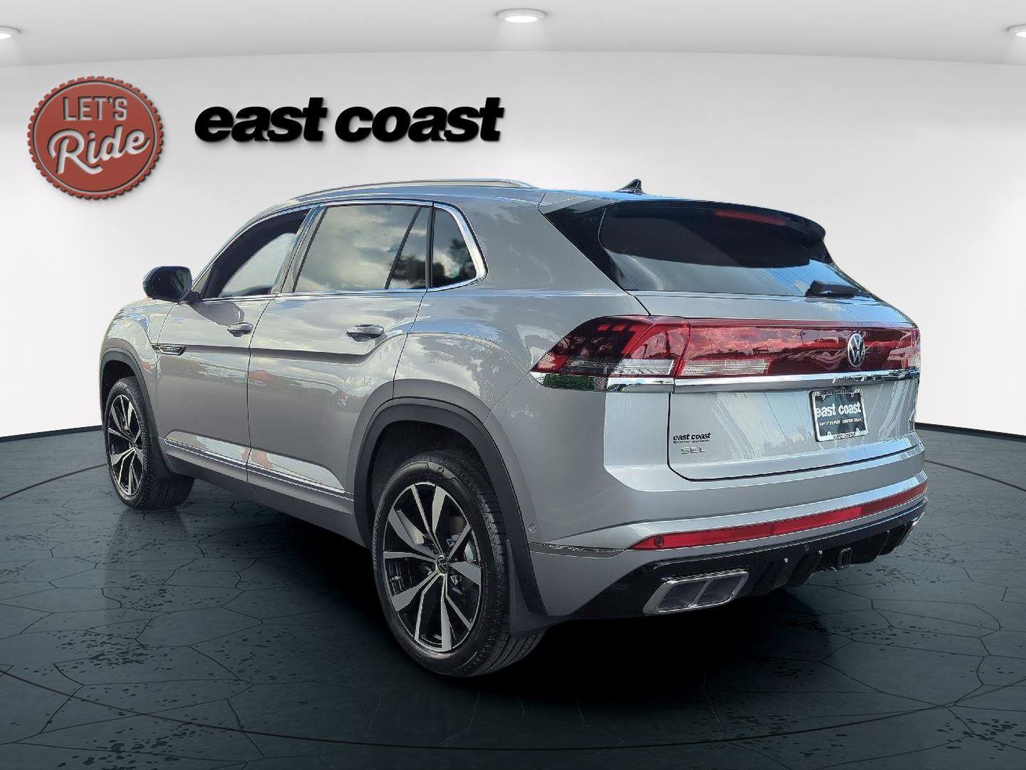 New 2026 Volkswagen Atlas Cross Sport SEL Premium R-Line image 7