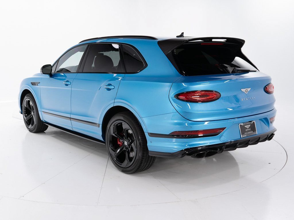 Certified 2025 Bentley Bentayga AWD/4WD image 3