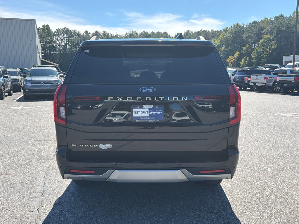 Used 2025 Ford Expedition Platinum AWD/4WD image 6