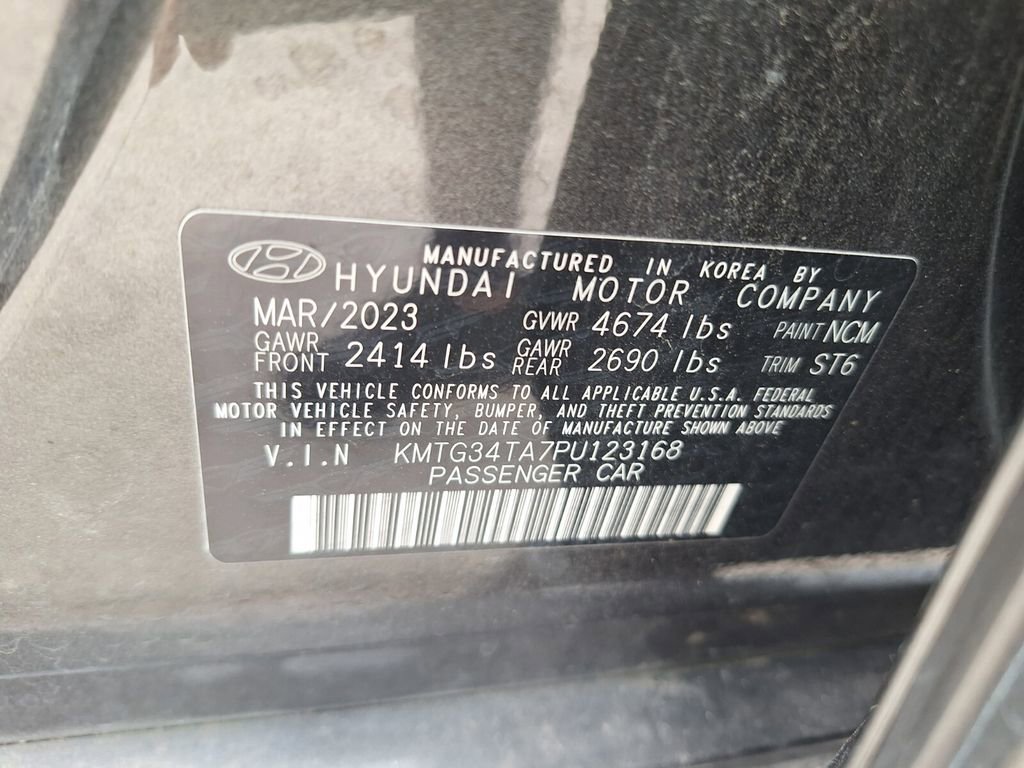 Used 2023 Genesis G70 2.0T w/ Sport Prestige Package image 33