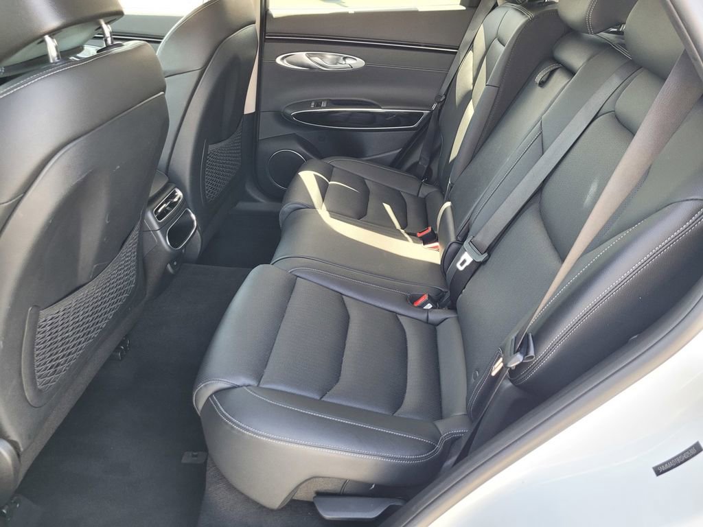 Used 2025 Genesis GV70 2.5T AWD/4WD image 11