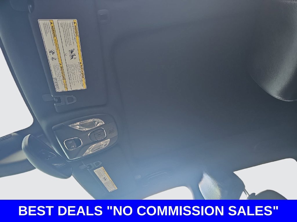 Used 2023 Jeep Compass Trailhawk w/ Sun and Sound Group AWD/4WD image 28