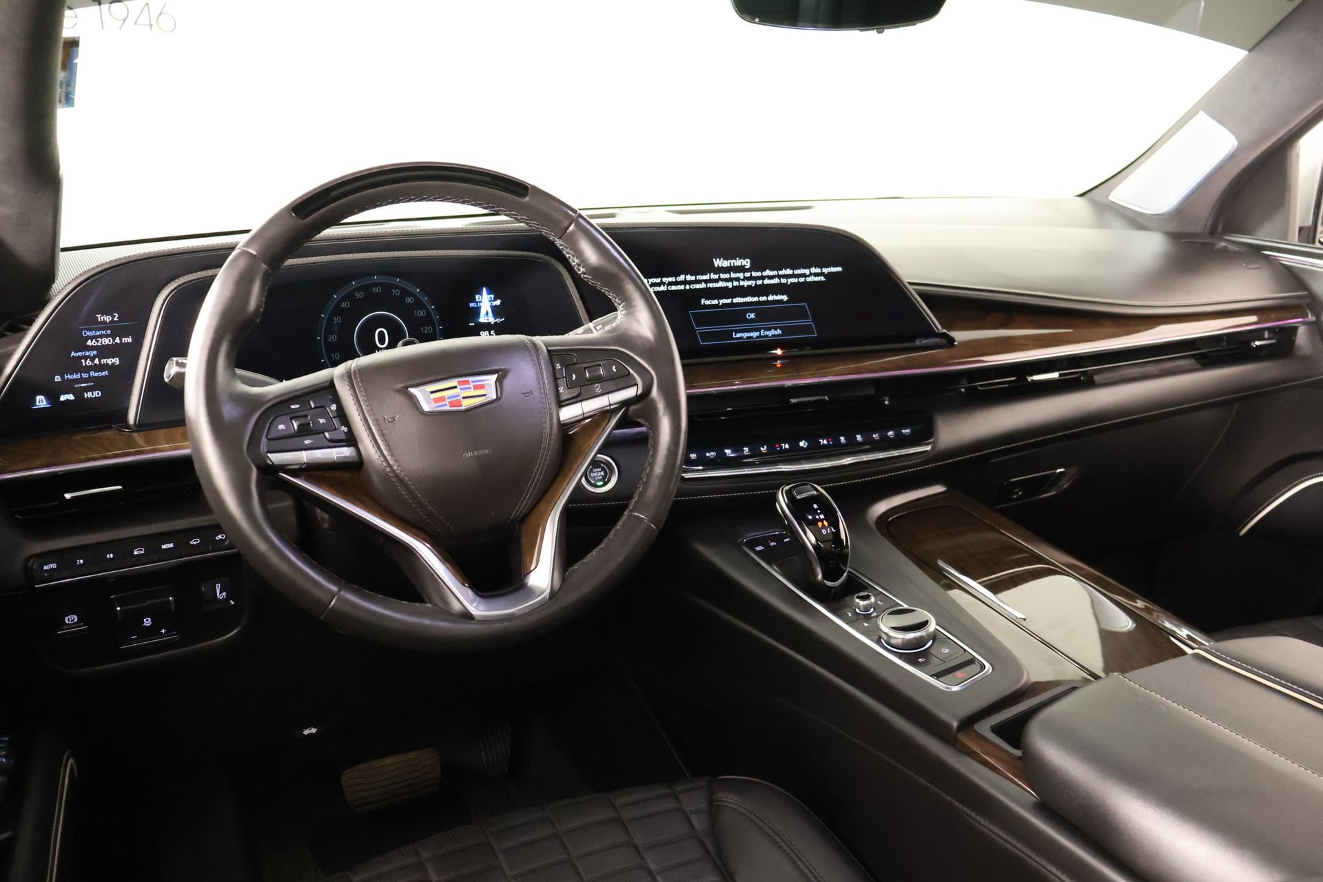 Used 2024 Cadillac Escalade Sport Platinum w/ LPO, ONYX Package AWD/4WD image 2