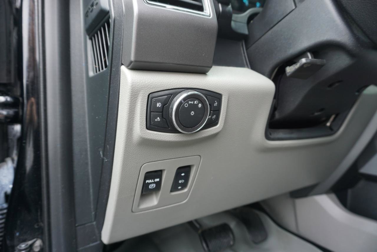 Used 2018 Ford F150 XLT w/ Equipment Group 302A Luxury image 13