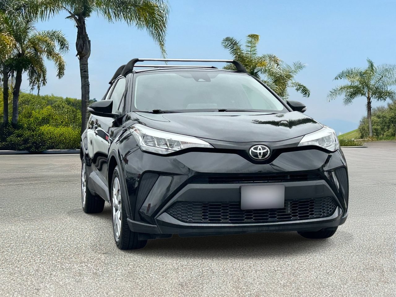 Used 2021 Toyota C-HR LE FWD image 6