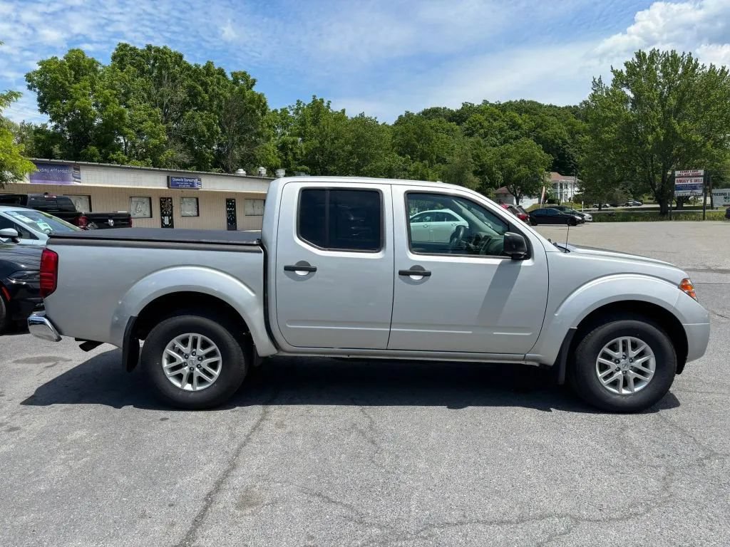 Used 2018 Nissan Frontier SV AWD/4WD image 9
