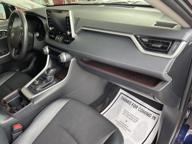 Used 2021 Toyota RAV4 Limited image 17
