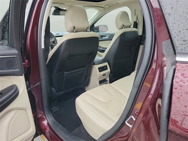 Used 2019 Ford Edge Titanium w/ Equipment Group 301A image 10