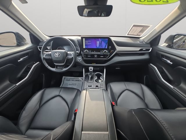 Used 2023 Toyota Highlander XLE FWD image 18
