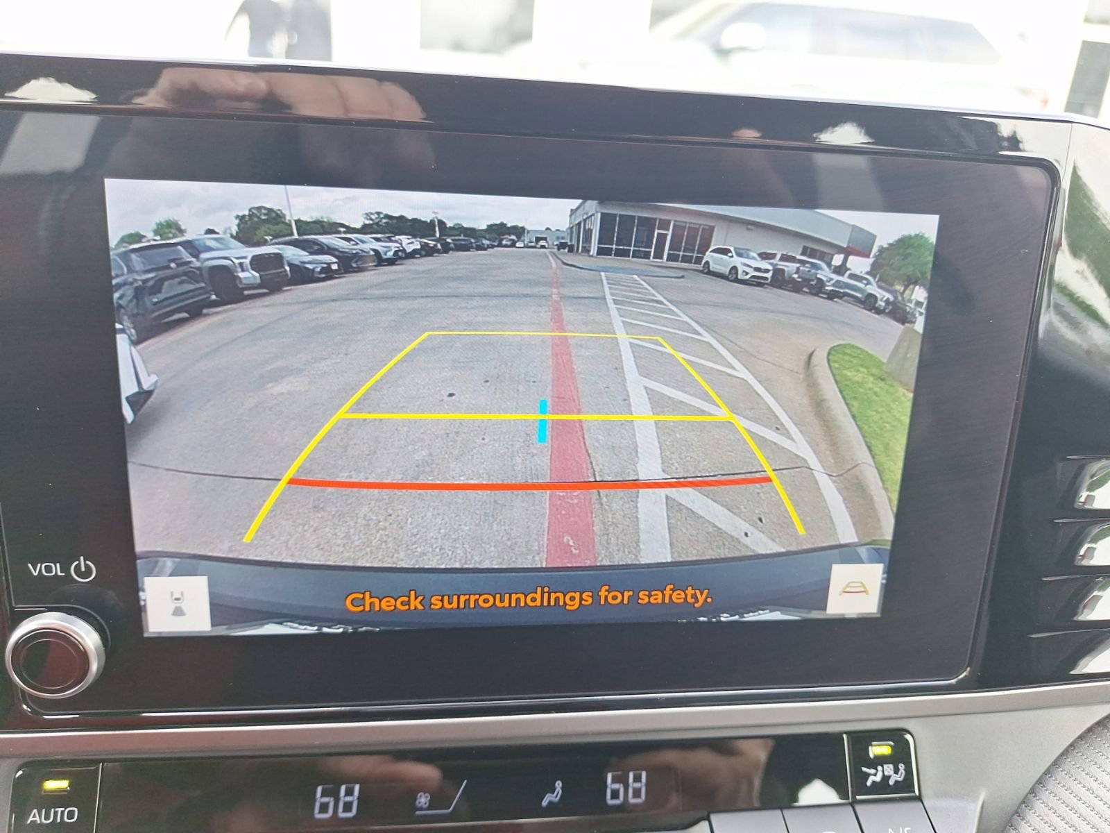 Used 2025 Toyota Camry SE FWD image 25