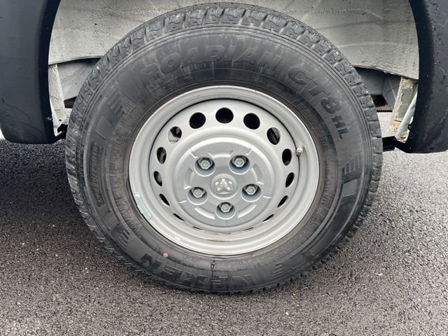 Used 2024 RAM ProMaster 2500 w/ Convenience Group image 40