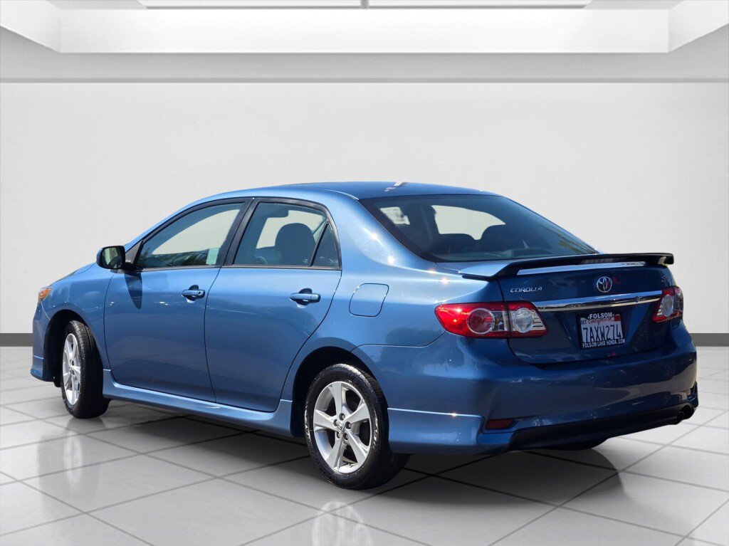 Used 2013 Toyota Corolla S FWD image 7