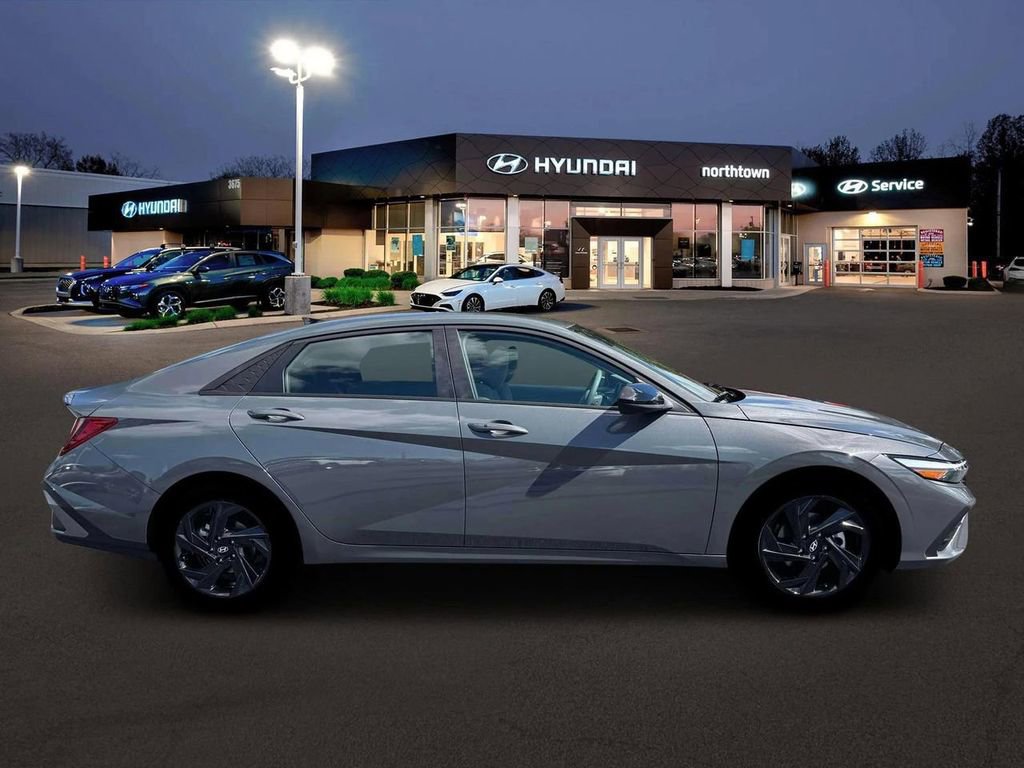 New 2026 Hyundai Elantra Sport FWD image 9