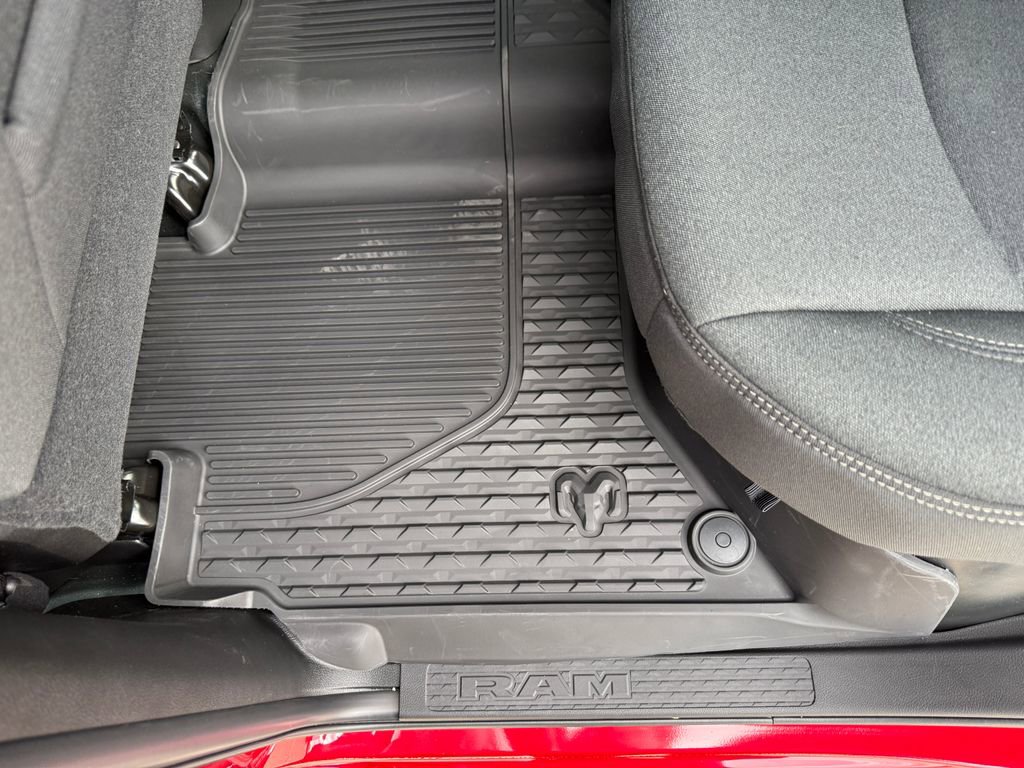 New 2026 RAM 2500 Big Horn AWD/4WD image 18
