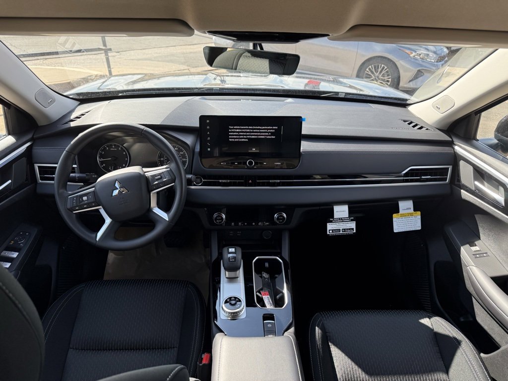 New 2026 Mitsubishi Outlander ES image 21