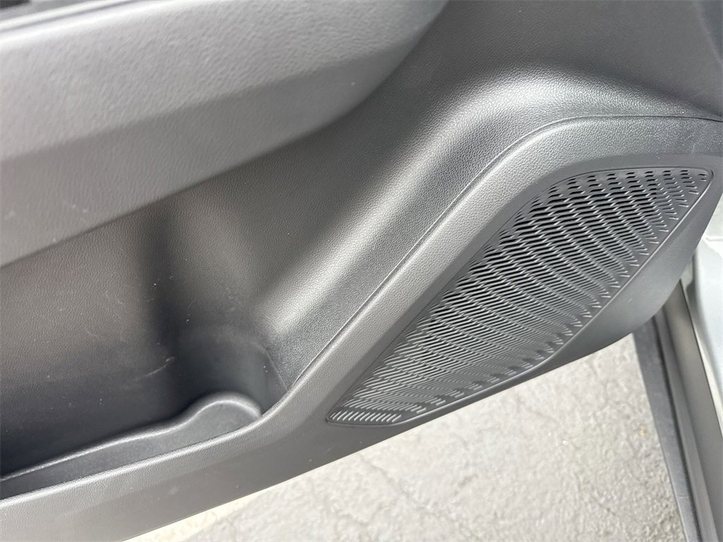 Certified 2025 Chevrolet Equinox EV RS image 27