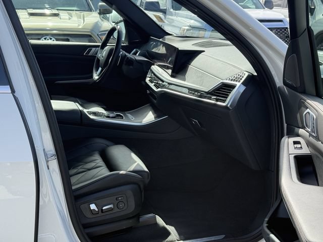 Used 2024 BMW X5 sDrive40i w/ Premium Package RWD image 18