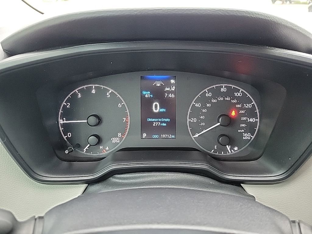 Used 2025 Toyota Corolla LE image 24
