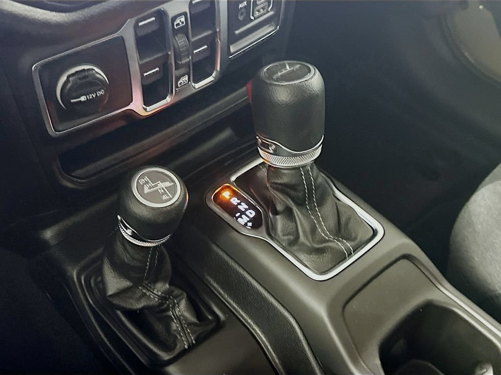 New 2026 Jeep Gladiator Sport AWD/4WD image 12