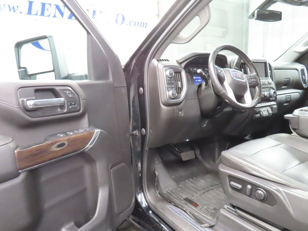 Used 2022 GMC Sierra 3500 SLT w/ X31 Off-Road Package AWD/4WD image 38