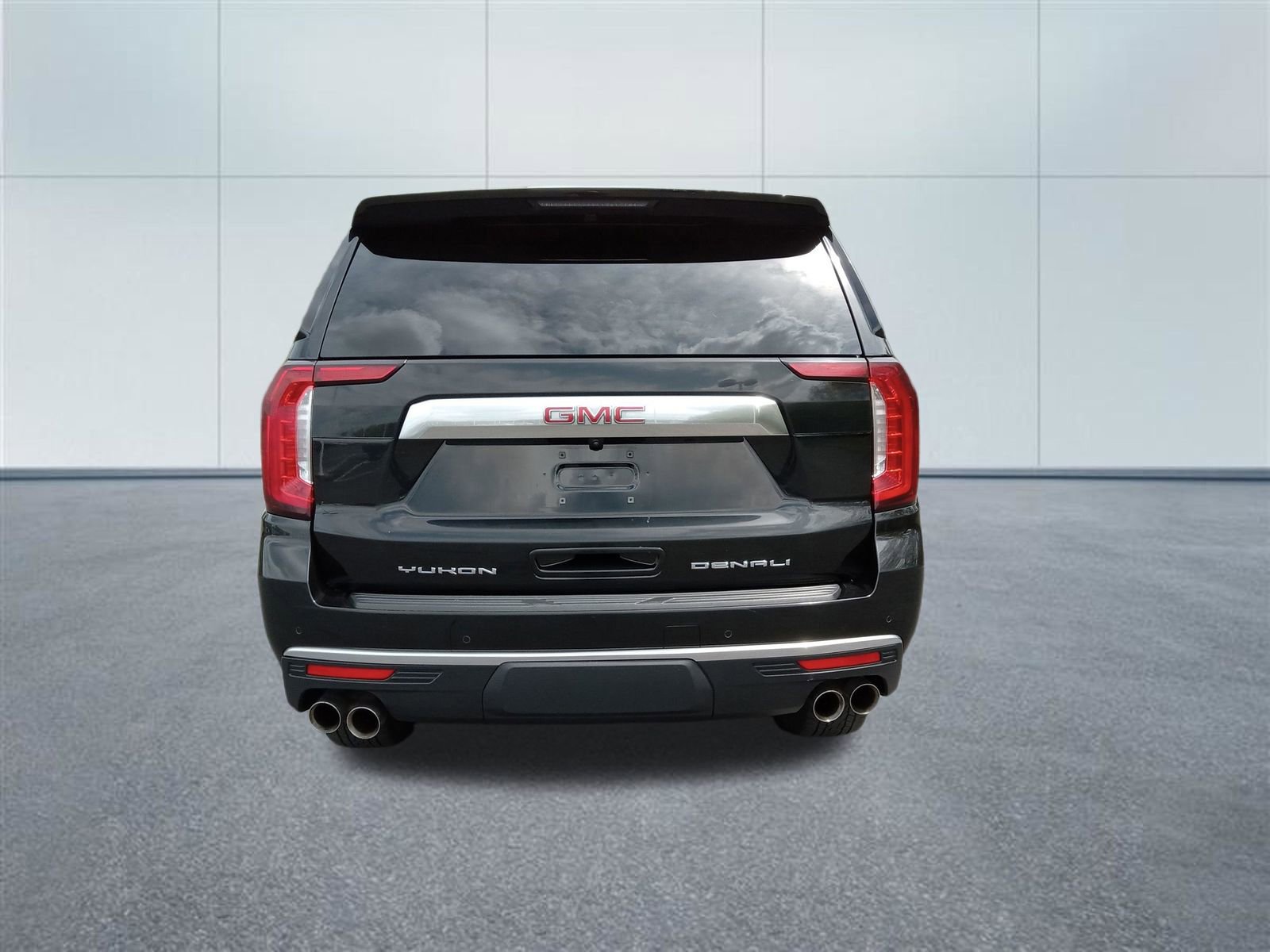 Used 2024 GMC Yukon XL Denali w/ LPO, Floor Liner Package AWD/4WD image 4