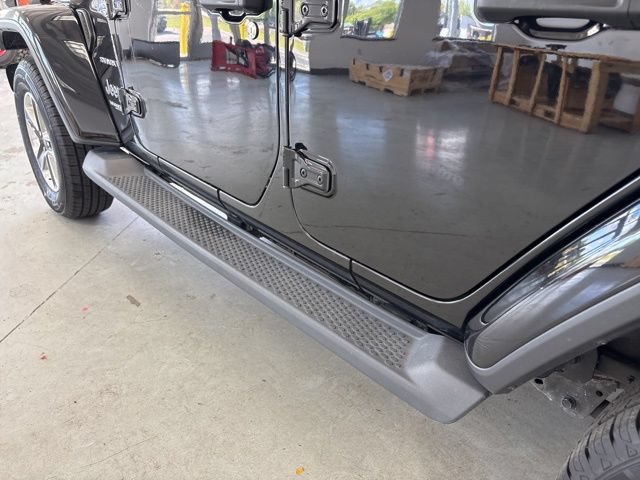 Used 2019 Jeep Wrangler Unlimited Sahara AWD/4WD image 22