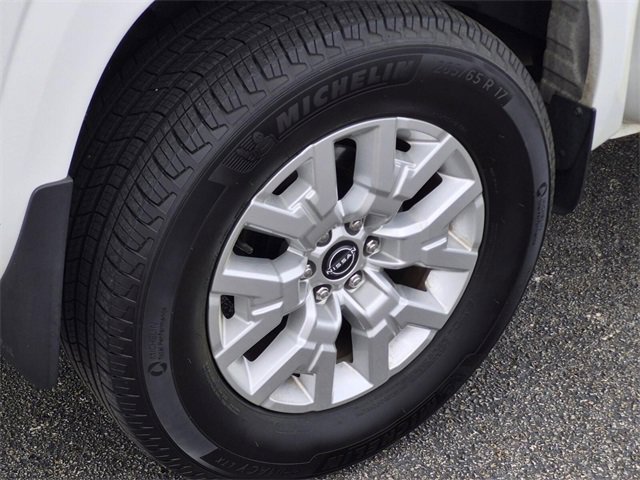 Used 2023 Nissan Frontier SV w/ Technology Package image 7