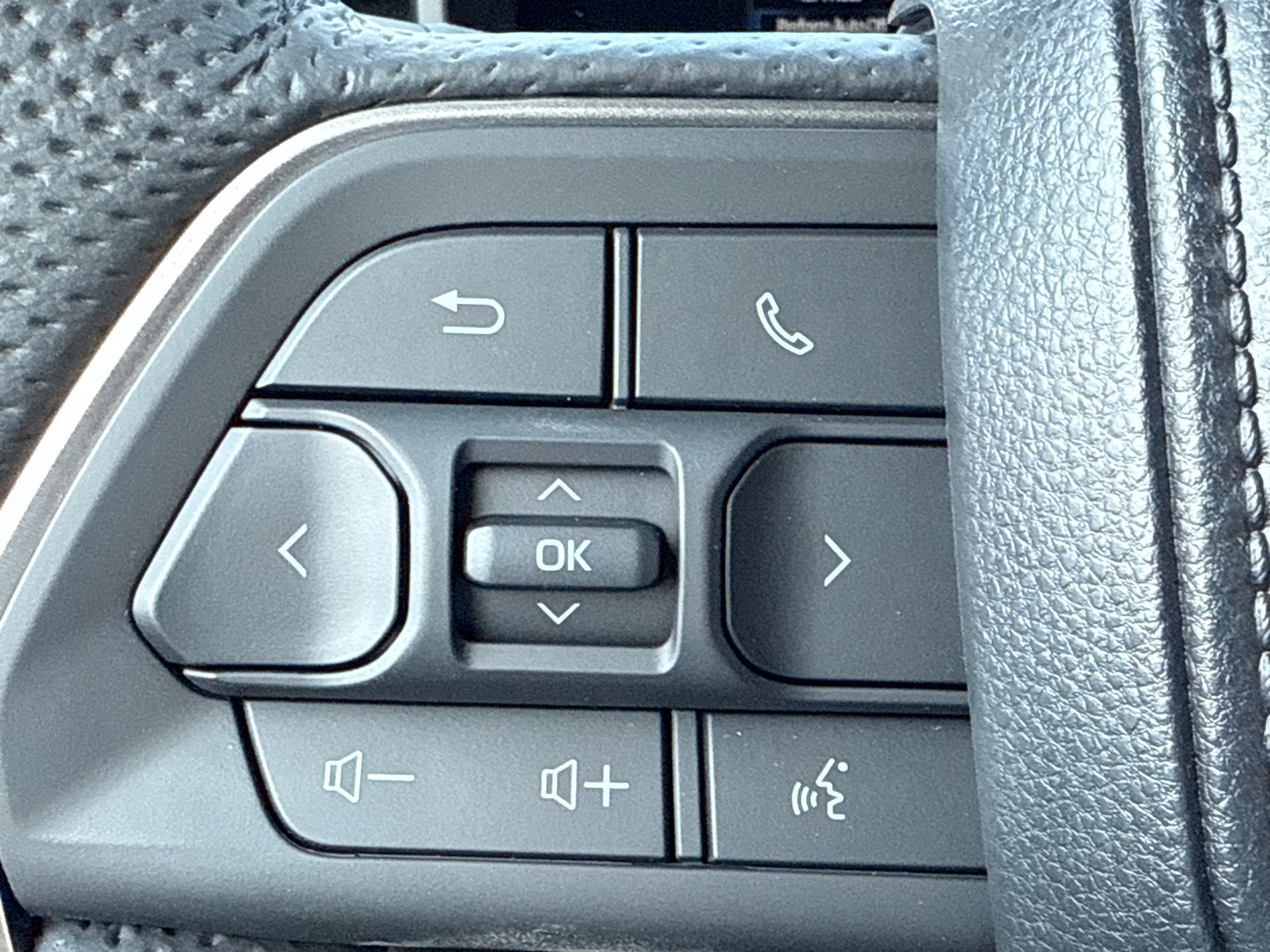 New 2026 Toyota Tundra Platinum AWD/4WD image 28