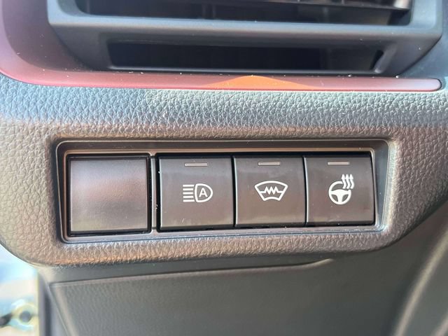 Used 2026 Toyota Prius Plug-In Hybrid FWD image 19