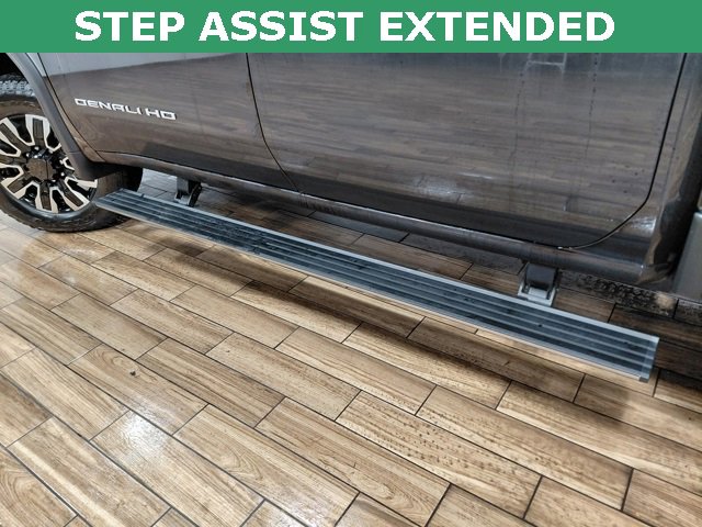 Used 2025 GMC Sierra 2500 Denali Ultimate image 17