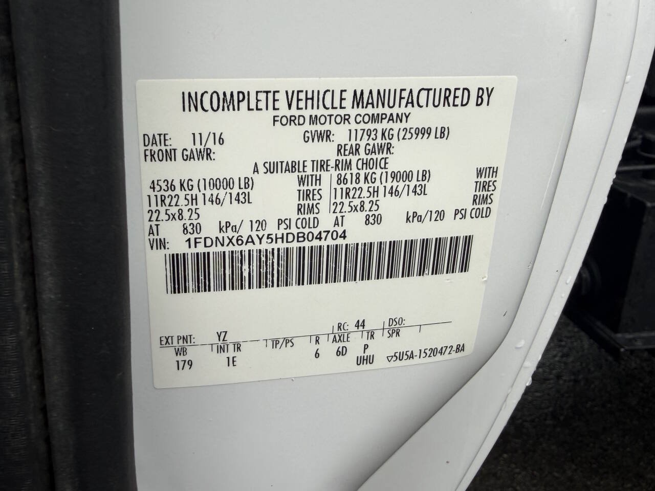 Used 2017 Ford F650 2WD SuperCab Super Duty image 28