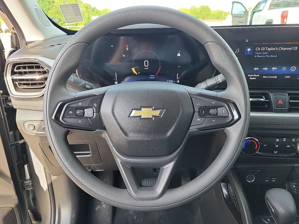 Used 2025 Chevrolet TrailBlazer LS w/ LS Convenience Package image 20