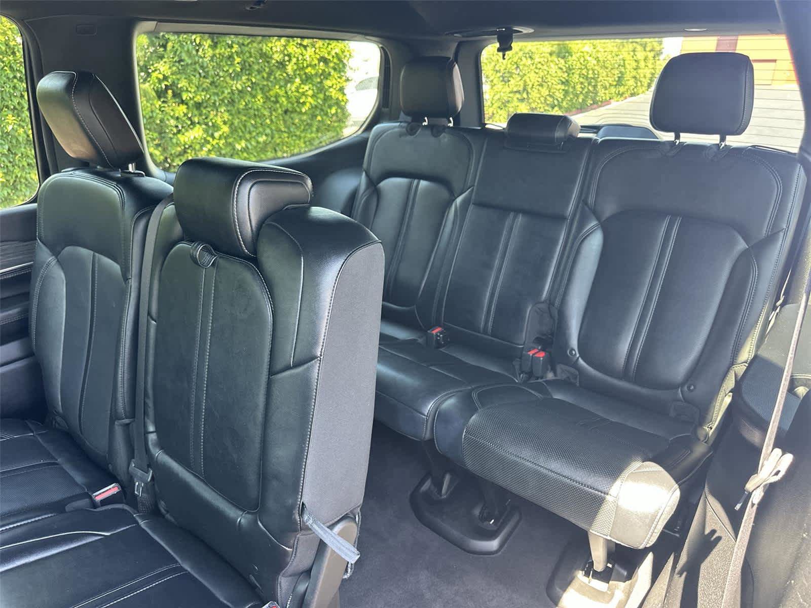 Used 2022 Jeep Wagoneer Series III AWD/4WD image 42