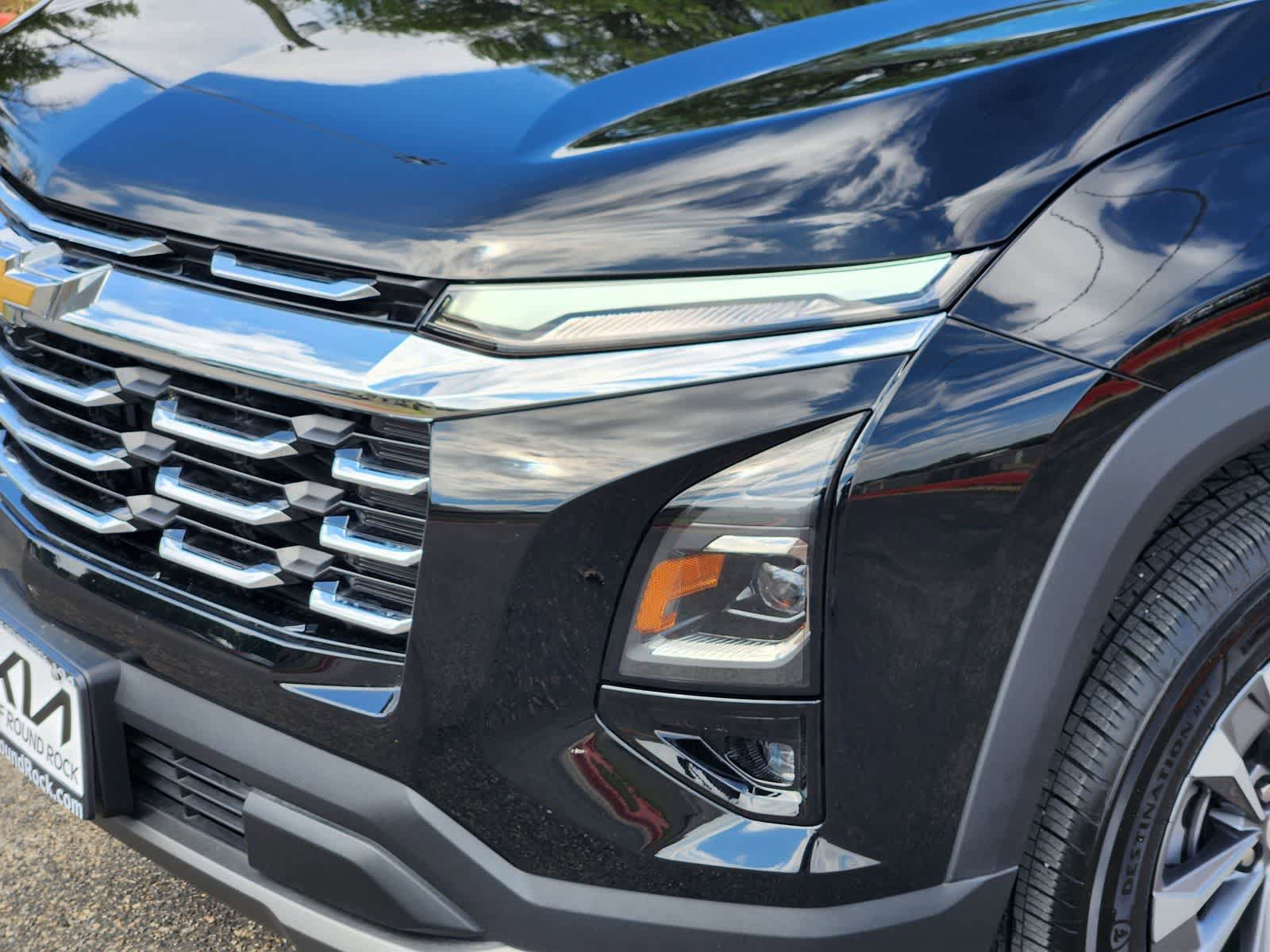 Used 2025 Chevrolet Equinox LT w/ Safety and Technology Package FWD image 7