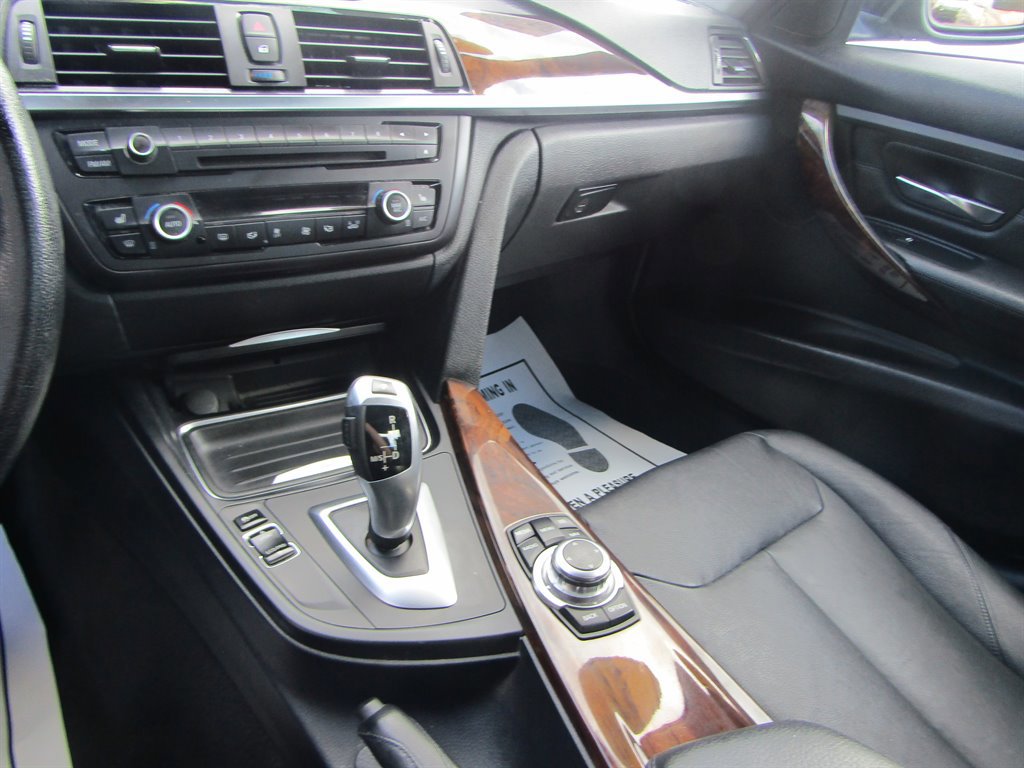 Used 2013 BMW 328i xDrive Sedan image 10
