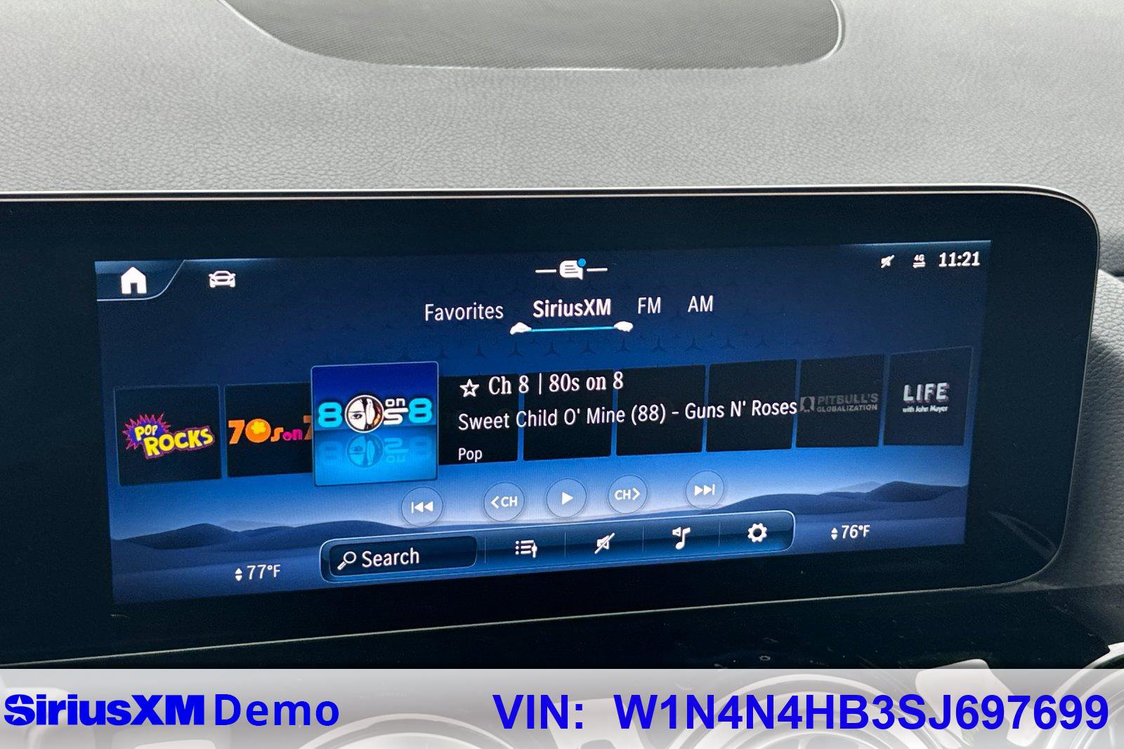 Certified 2025 Mercedes-Benz GLA 250 White image 29