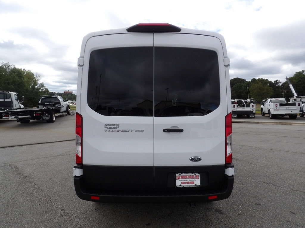 Used 2016 Ford Transit 250 148 Medium Roof RWD image 6