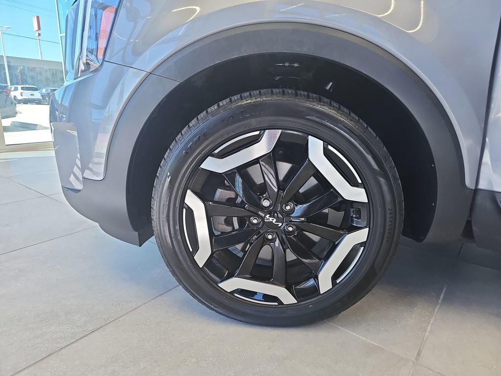 Used 2023 Kia Telluride S image 33