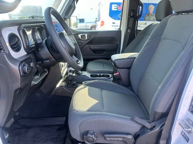 Used 2026 Jeep Gladiator Sport AWD/4WD image 5