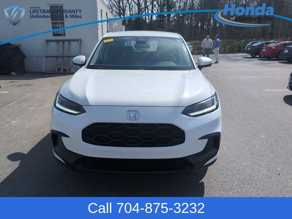 Used 2024 Honda HR-V LX image 2