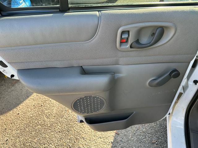 Used 2003 Chevrolet Blazer LS AWD/4WD image 7