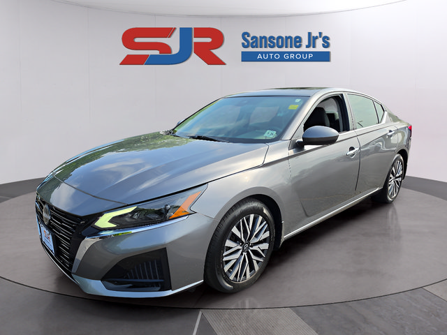 Certified 2023 Nissan Altima 2.5 SV w/ SV Premium Package FWD image 1