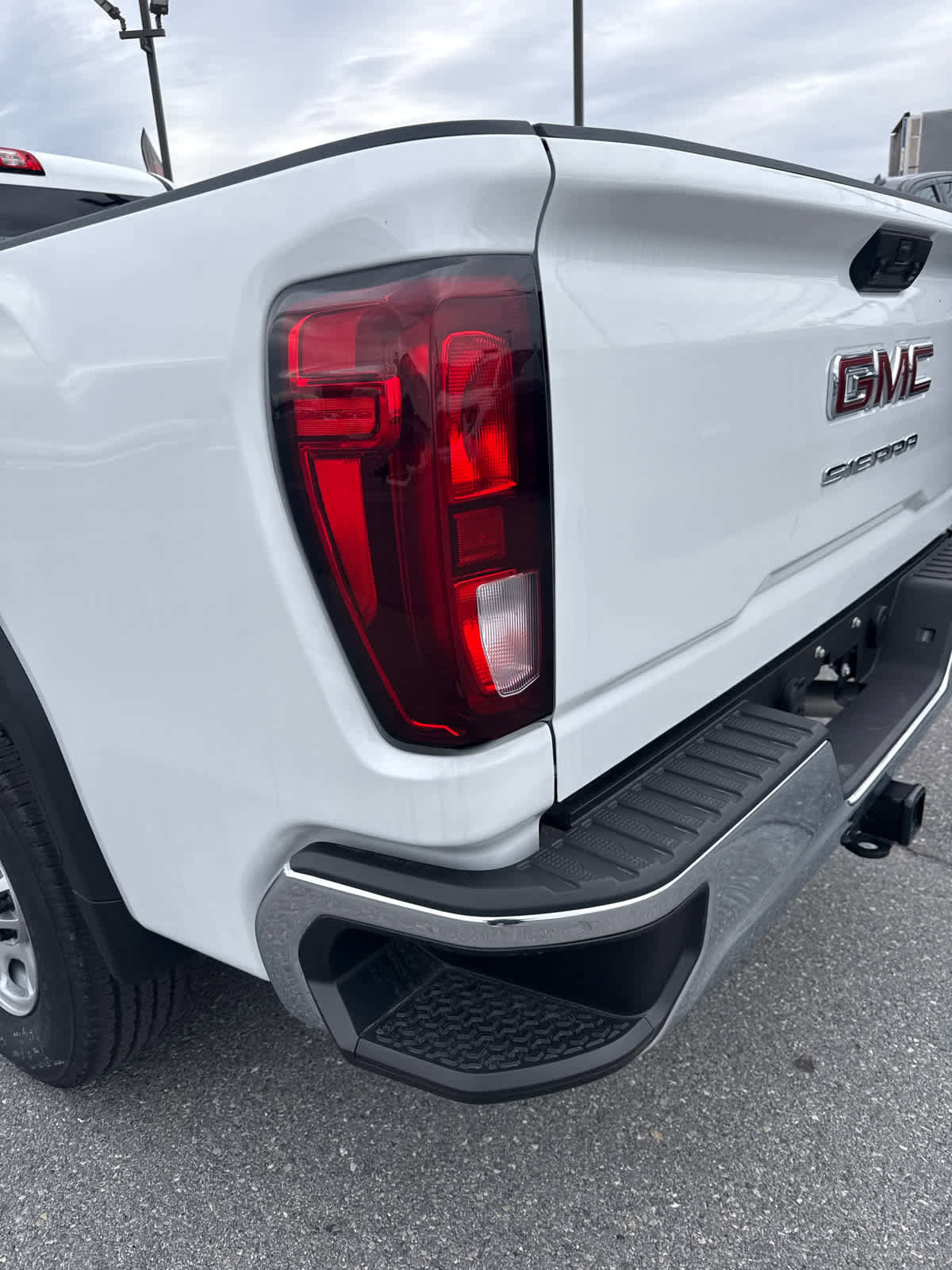 New 2024 GMC Sierra 2500 Pro w/ Convenience Package image 5