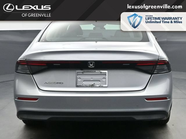 Used 2023 Honda Accord EX image 7