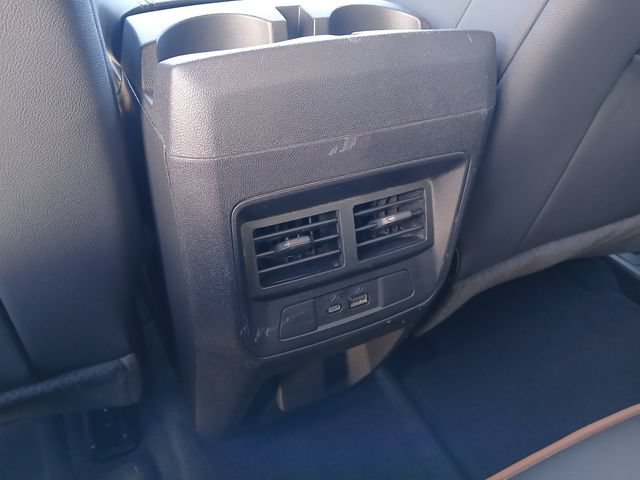 Certified 2024 GMC Canyon AT4 w/ AT4 Premium Package AWD/4WD image 31