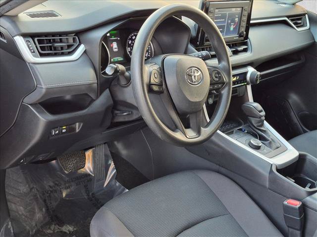 Certified 2022 Toyota RAV4 LE AWD/4WD image 9
