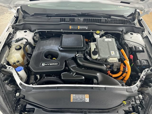 Used 2020 Ford Fusion SE FWD image 31