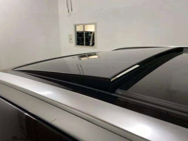 Used 2025 Volvo XC40 B5 Plus image 97